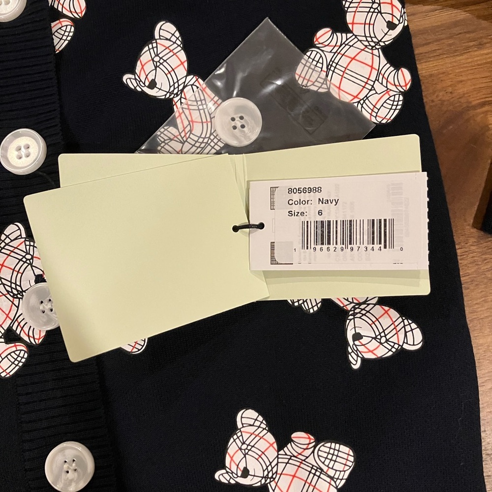 NWT-Burberry Wool Blend Cardigan 6Y (Posh Party Sale!) - Picture 6 of 11